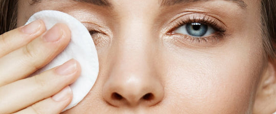 Perché il latte detergente per il viso è un must per la tua skincare routine